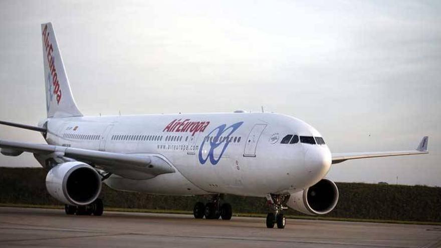 Air Europa, única empresa que acredita su solvencia para volar desde Badajoz