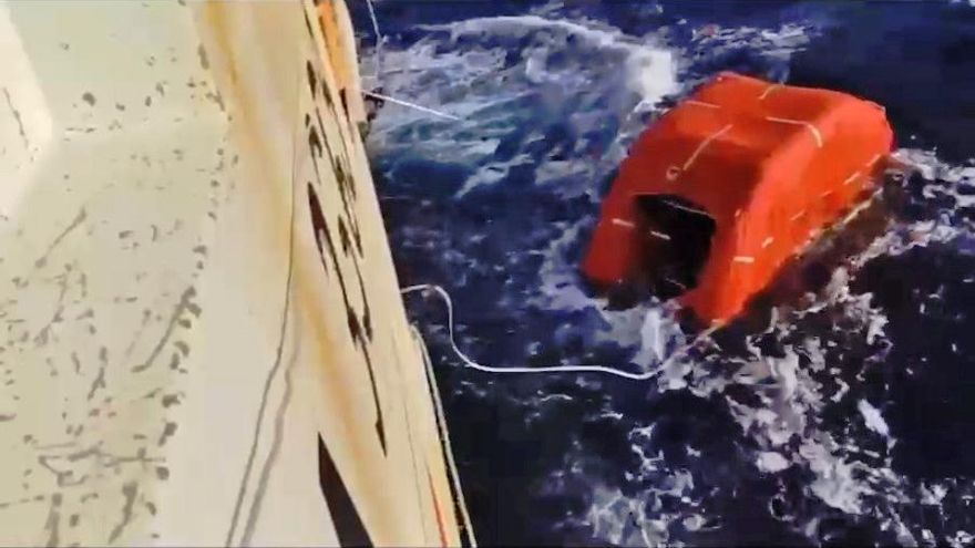 Malvinas finaliza la búsqueda de cuatro tripulantes desaparecidos, uno gallego, tras naufragar el &quot;Argos Georgia&quot;