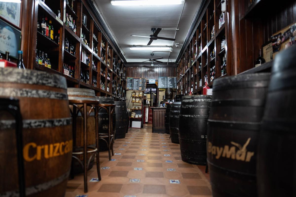Interior de la Bodega Sopena del Clot, una de las que se quiere proteger.