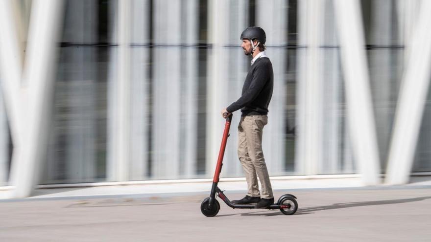 Probamos el eXS KickScooter, el patinete eléctrico de Seat