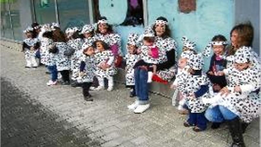 Festa Cuques i Racó Màgic celebren el Carnestoltes