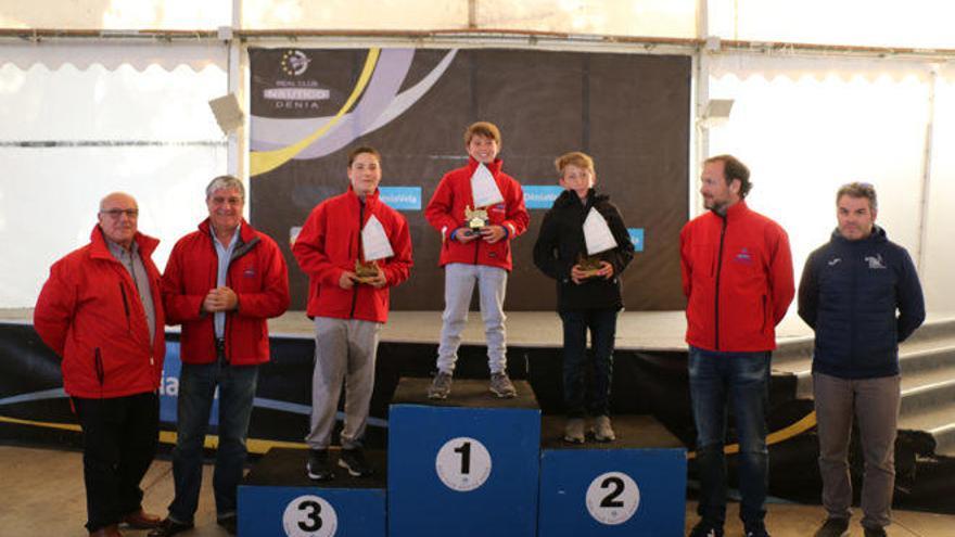 Podio absoluto masculino de la regata