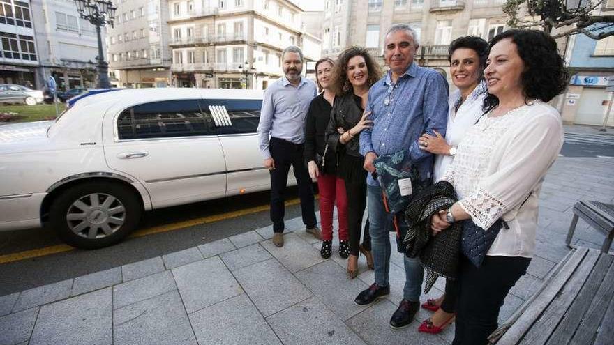 Una limusina lo esperaba a las puertas del banco para llevarlo al Pazo de Vista Alegre. // Bernabé/ris M.V.