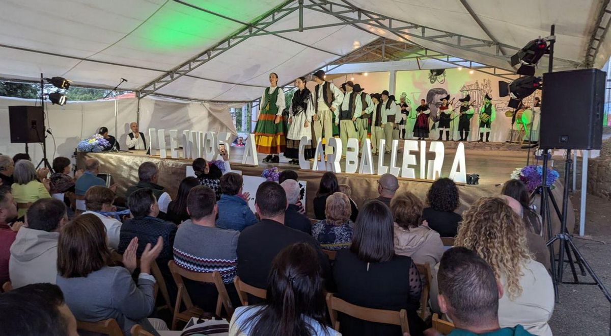 A Carballeira de Cercio celebra su muestra de baile y entrega premios