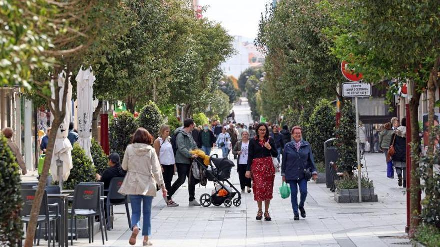 Alarma en O Calvario por un hombre blandiendo un cuchillo por la calle peatonal