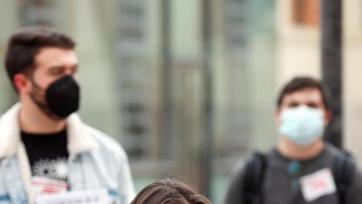 Estudiantes protestan contra los exámenes presenciales ante la alarmante situación del COVID en Valencia
