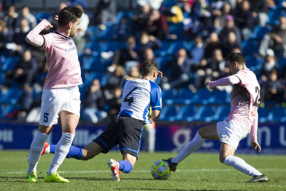 El Hércules desperdicia la ocasión y no pasa del empate ante el AE Prat.