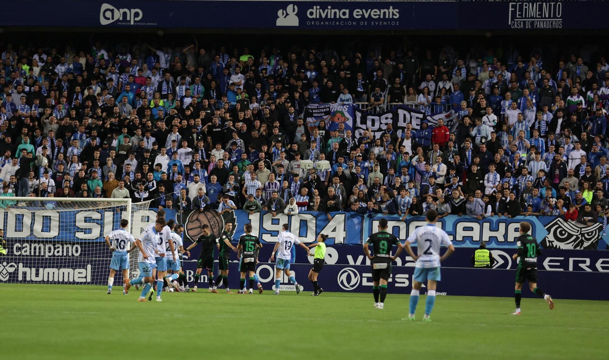 Málaga CF - Córdoba CF | Las imágenes del partido en La Rosaleda