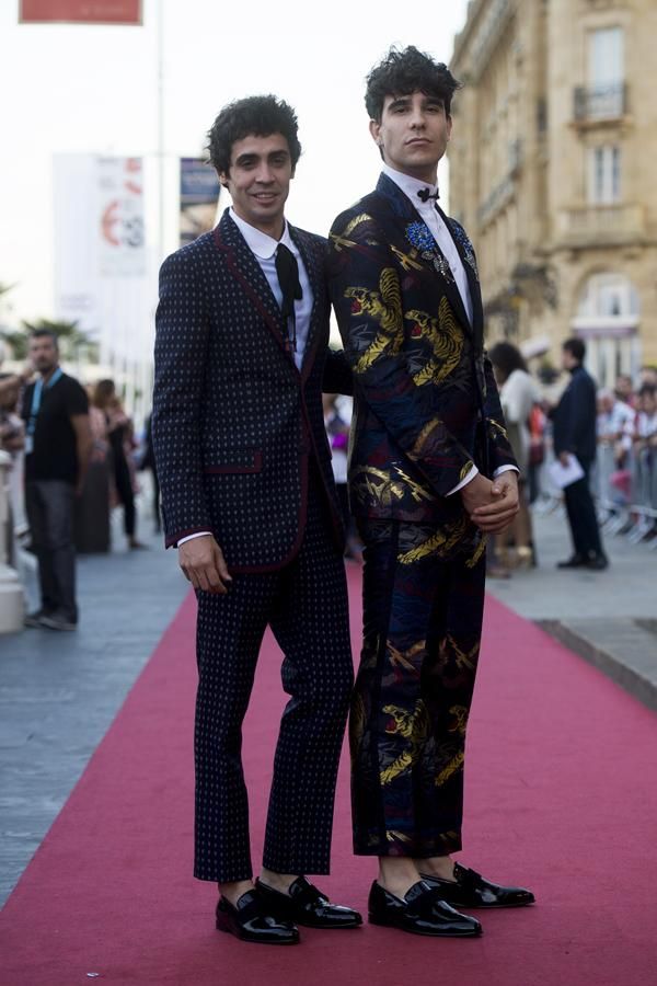 Los directores de 'La Llamada', Javier Ambrossi y Javier Calvo, en el Festival de Cine de San Sebastián