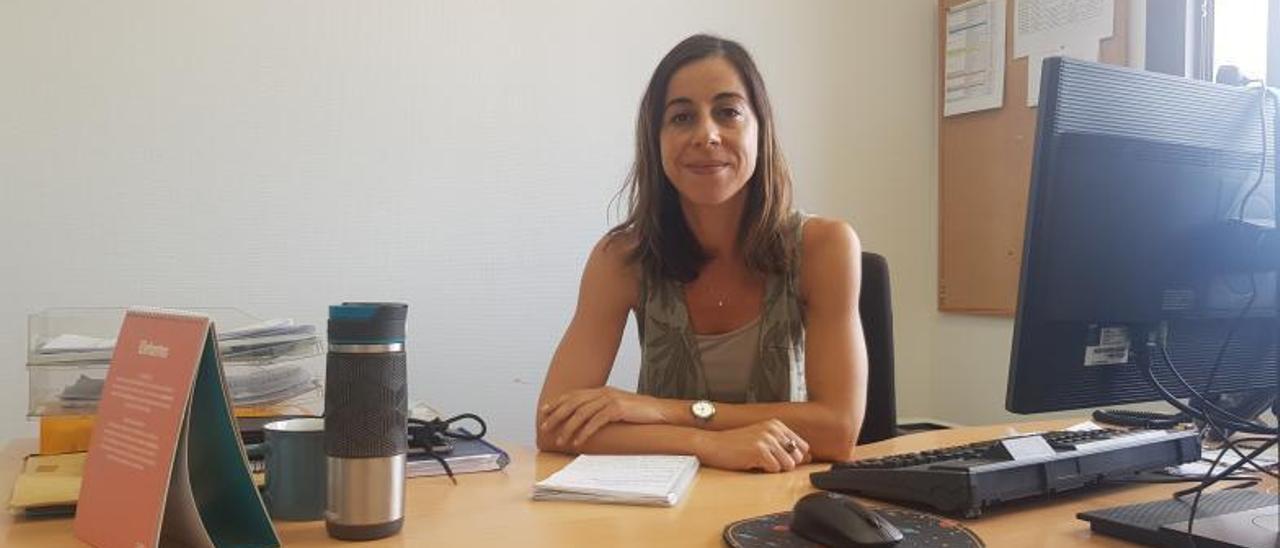 Judith Frías, la nueva directora de Atención Primaria del Área de Salud pitiusa, en su despacho.