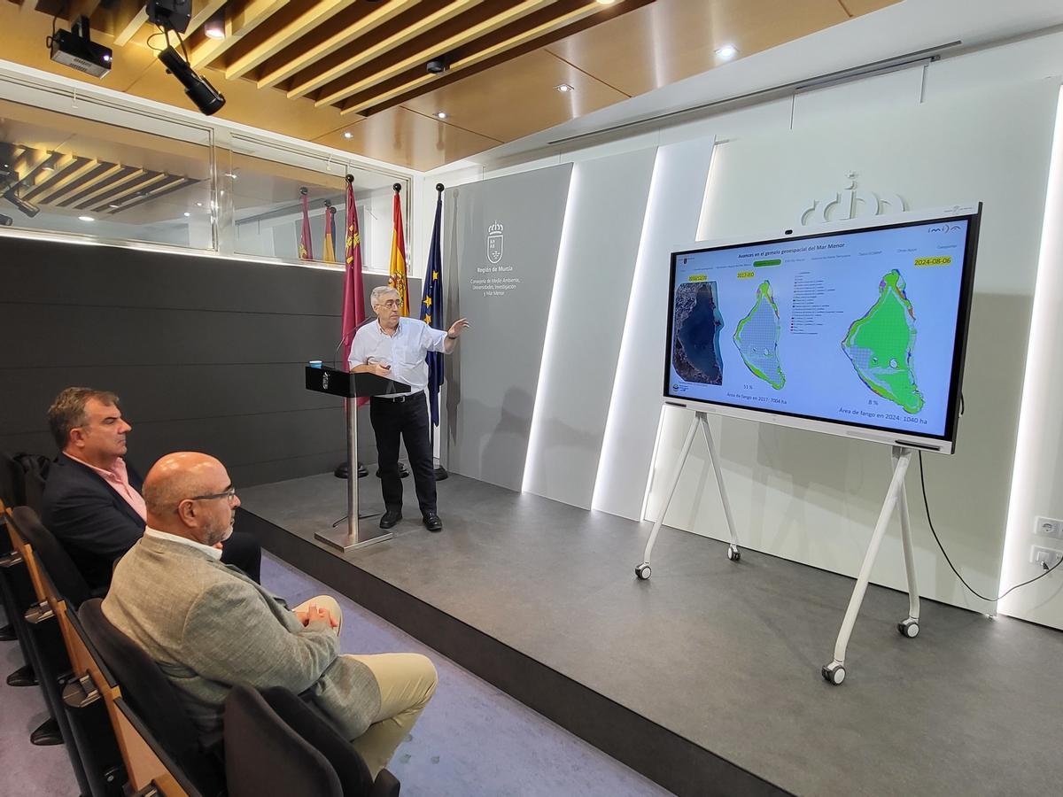 El cíentífico Manuel Erena presenta los avances en el Mar Menor