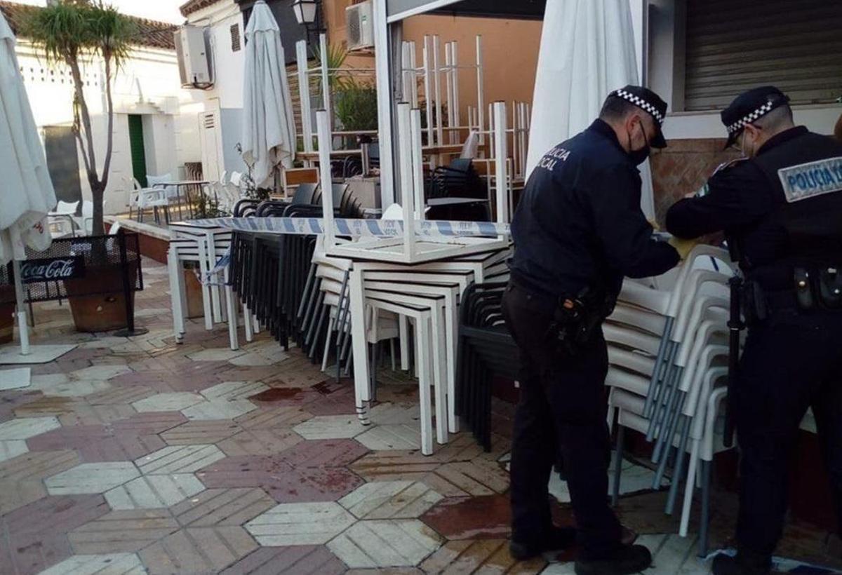 Desescalada en Córdoba: la Policía Local sigue retirando veladores por incumplir las restricciones