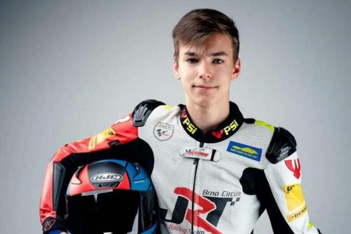 Mor després d’una caiguda el pilot de motos txec de 16 anys Jakub Gurecky Mor després d’una caiguda el pilot de motos txec de 16 anys Jakub Gurecky