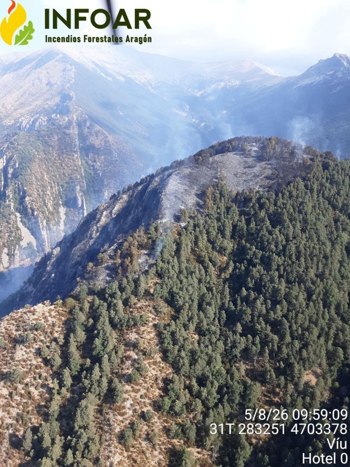 En imágenes I Así evolucionan los incendios activos en el Pirineo aragonés En imágenes I Así evolucionan los incendios activos en el Pirineo aragonés