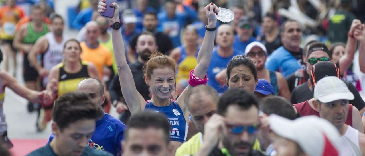 La Media Maratón de Alicante espera superar los 3.000 corredores -  Información