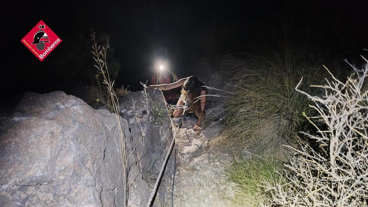 Así fue el rescate de madrugada a una pareja de 20 años en la sierra de Orihuela