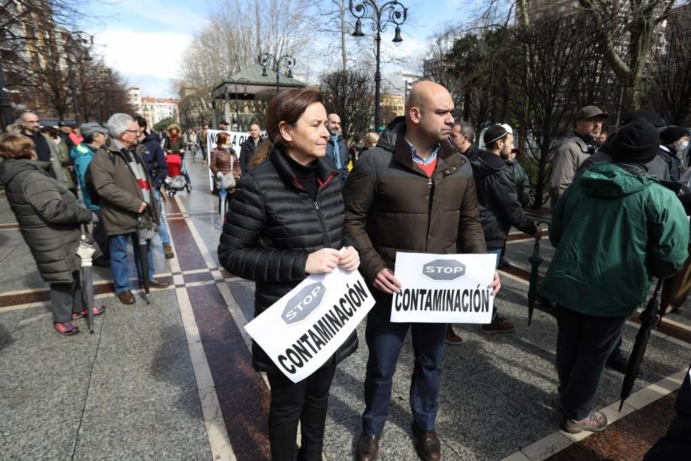 Manifestación en las calles de Gijón contra la contaminación en Asturias