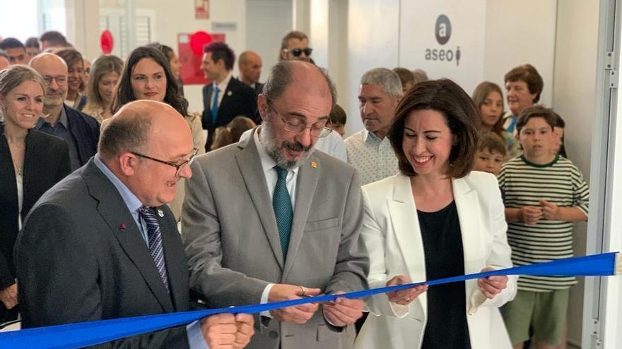 El presidente de Aragón, Javier Lambán, inauguró la Residencia de Mayores y Centro de Día Villa de Biota.