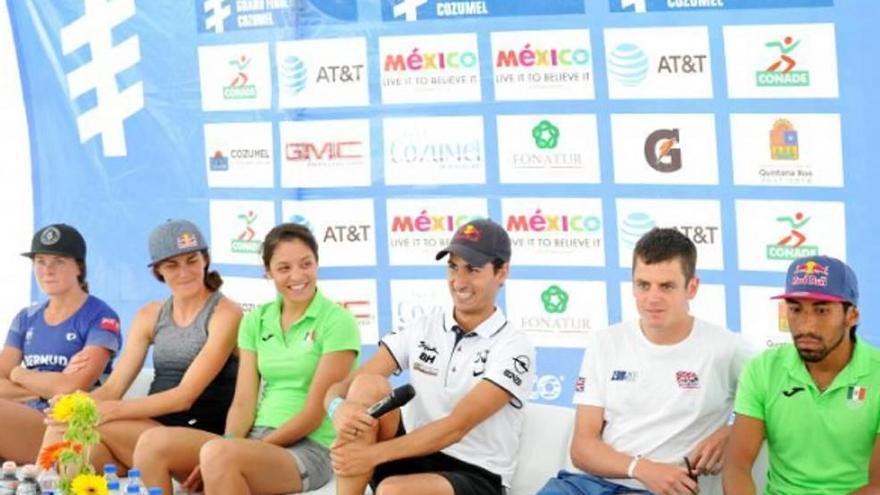 Mola, en la rueda de prensa de ayer en Cozumel.