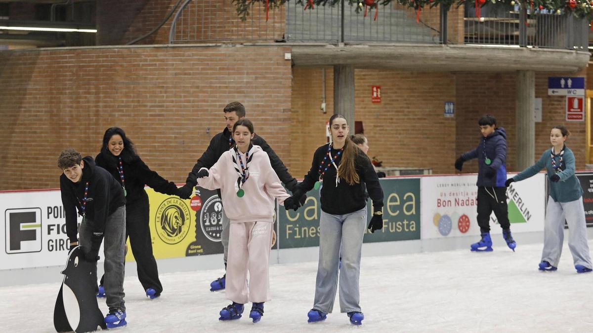 Les imatges del primer dia de la pista de de gel de Girona