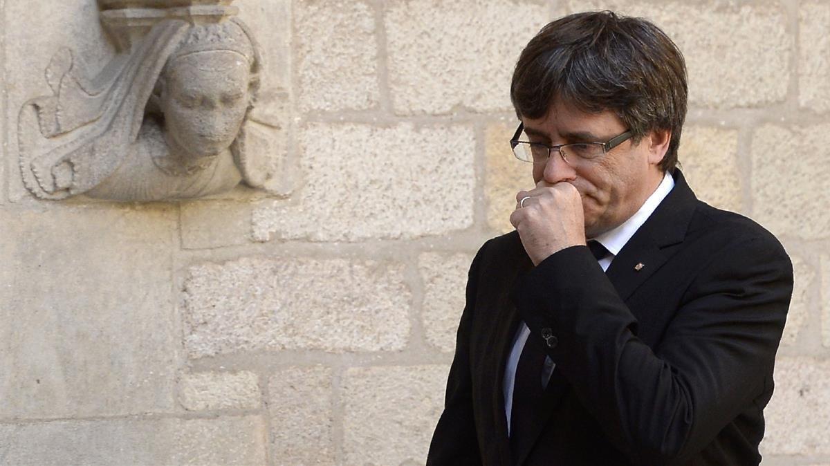 abertran40197460 catalan regional president carles puigdemont arrives to give170922084413