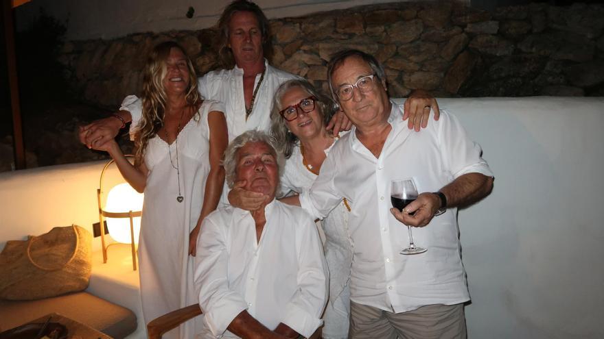 Aniversario blanco de Ricardo Urgell en Ibiza