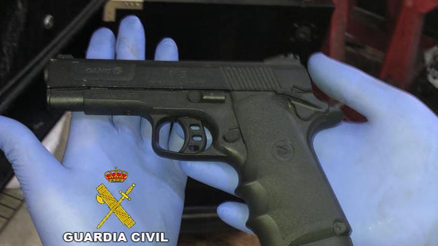 Detenido en Marratxí por amenazar con una pistola a un hombre que aparcó en su vado