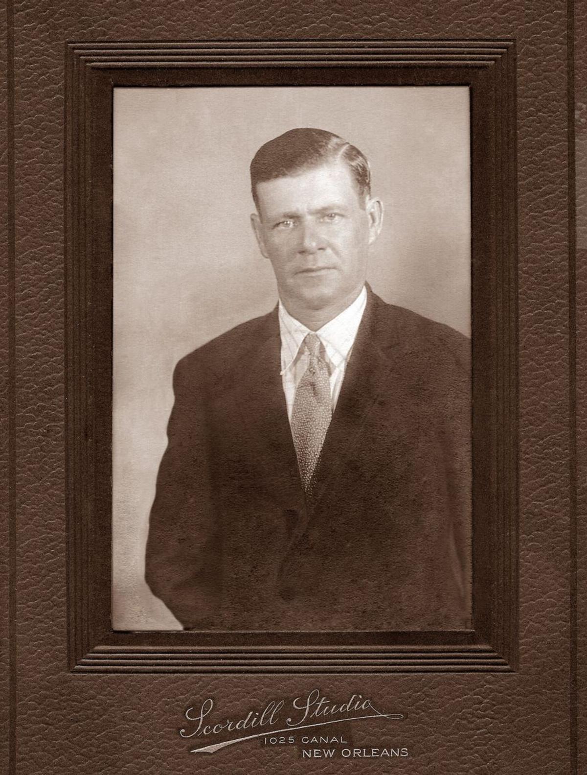 Marià Serra en el Scordill Studio de Nueva Orleans, entre 1928 y 1930. | ARCHIVO DE LA FAMILIA DE JOSEP SERRA CASTELLÓ