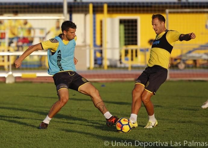 Entrenamiento de la UD Las Palmas (16/11/2017)