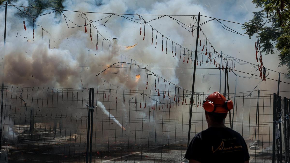Pólvora tot l'any: Mascletà en honor al Hércules