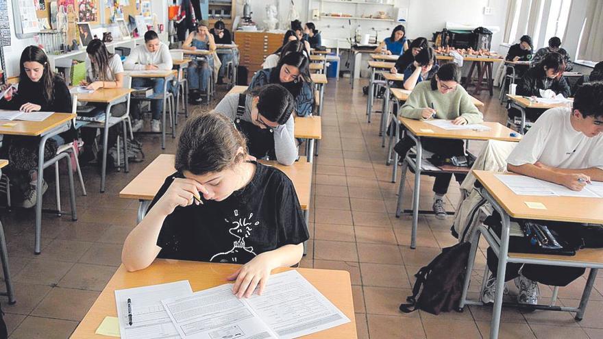 Casi mil alumnos extremeños podrán obtener el B1 de inglés sin salir de su instituto