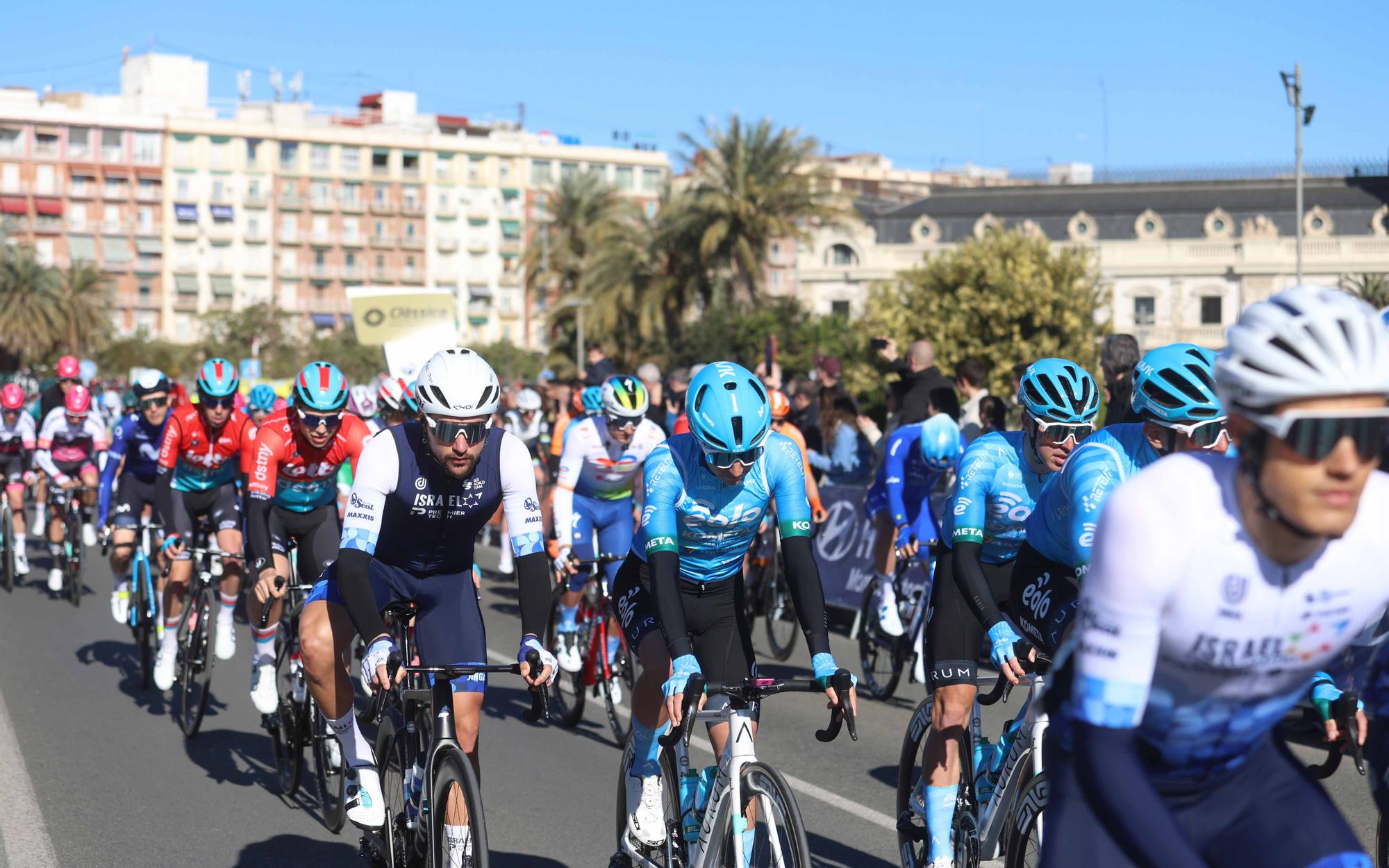 Salida de la Clàssica Ciclista Comunitat Valenciana 1969. Gran Premi València