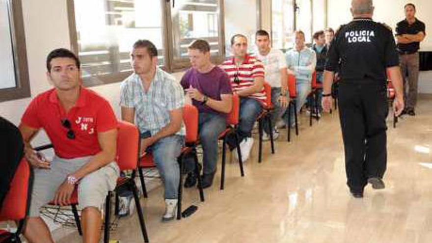 Una prueba para la creación de una bolsa de agentes en Orihuela.