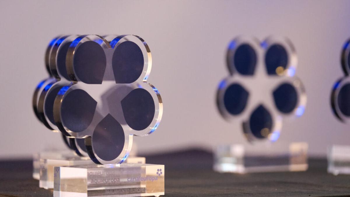 La Asociación de Medios de Información (AMI) recibe el premio 'Aquí Europa' a la comunicación europea.