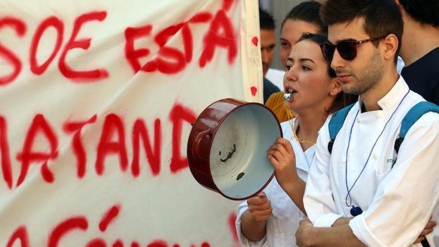 Protesta de los alumnos de La Cónsula y La Fonda en el Centro de Málaga.