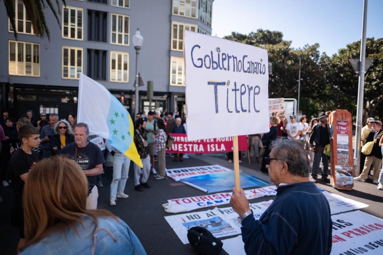 Manifestación contra el modelo turístico en Tenerife
