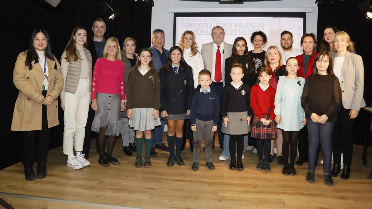 Entrega de premios del 8º Concurso de Dibujo Confucio llega a Valencia por la Ruta de la Seda