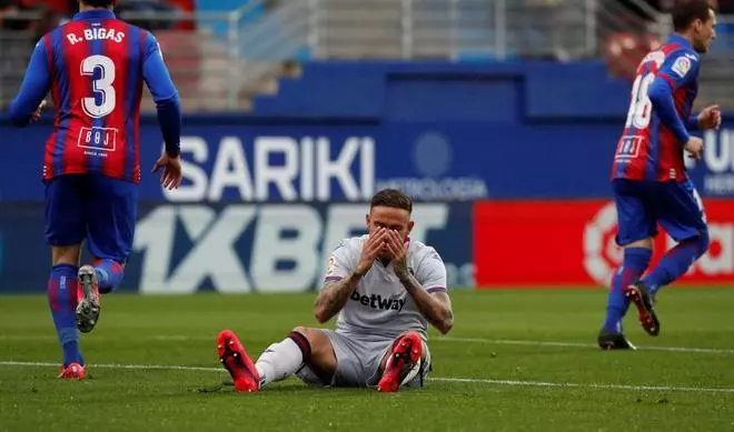Eibar - Levante: Las mejores fotos del partido