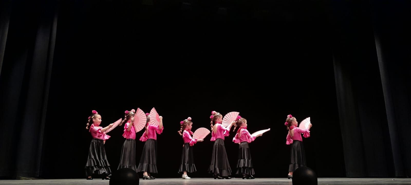GALERÍA | Gala de baile para celebrar el fin de curso de la Asociación "Flamenco y Compás de Toro"