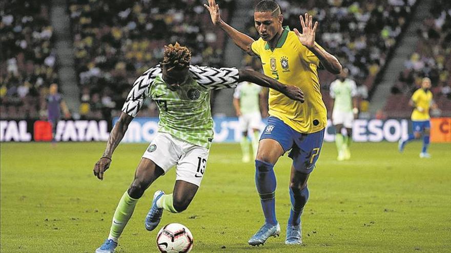 Samu brilla en el empate de Nigeria ante la ‘canarinha’