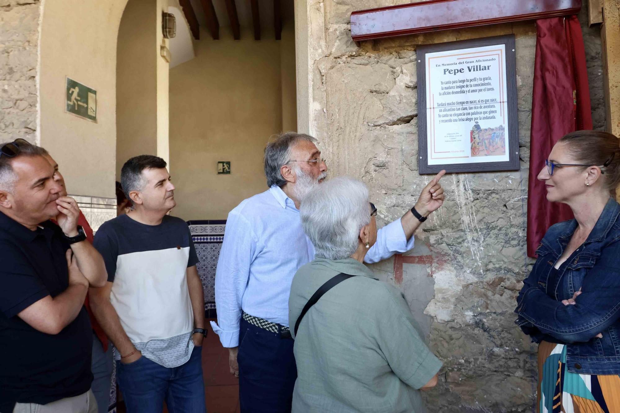 La Plaza de Toros de Alicante rinde homenaje al gran aficionado alicantino Pepe Villar