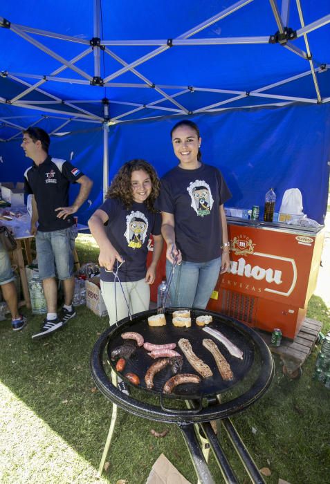 Unos 6.000 festeros disfrutan del tradicional Festival de Paellas en el parque Lo Morant