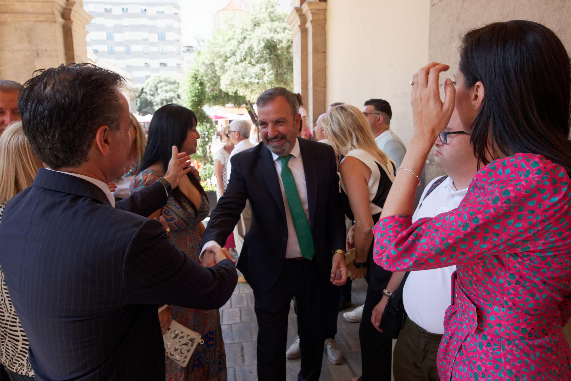 Imágenes: Begoña Carrasco (PP) toma posesión como nueva alcaldesa de Castelló