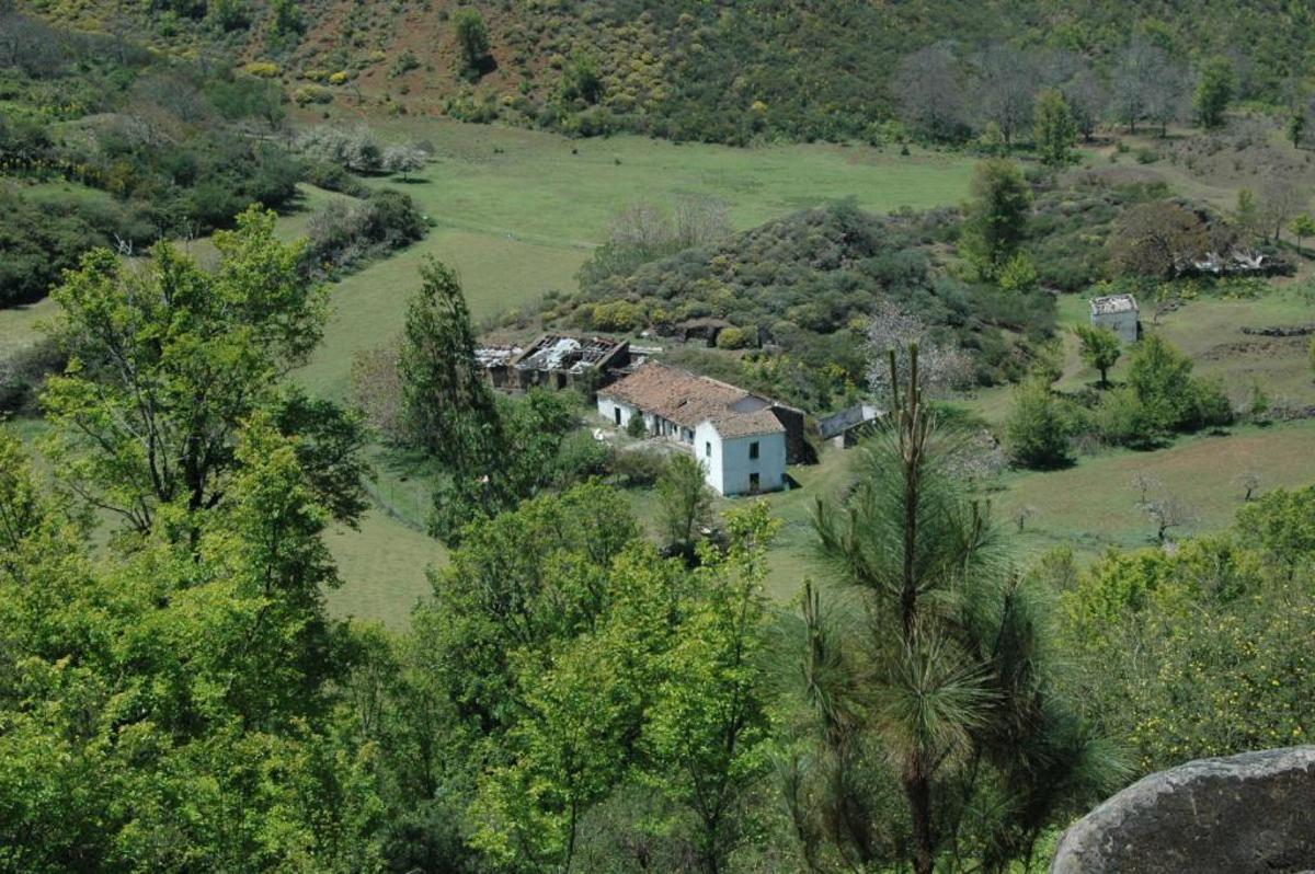 Caserío de Caldereta, en Valleseco.