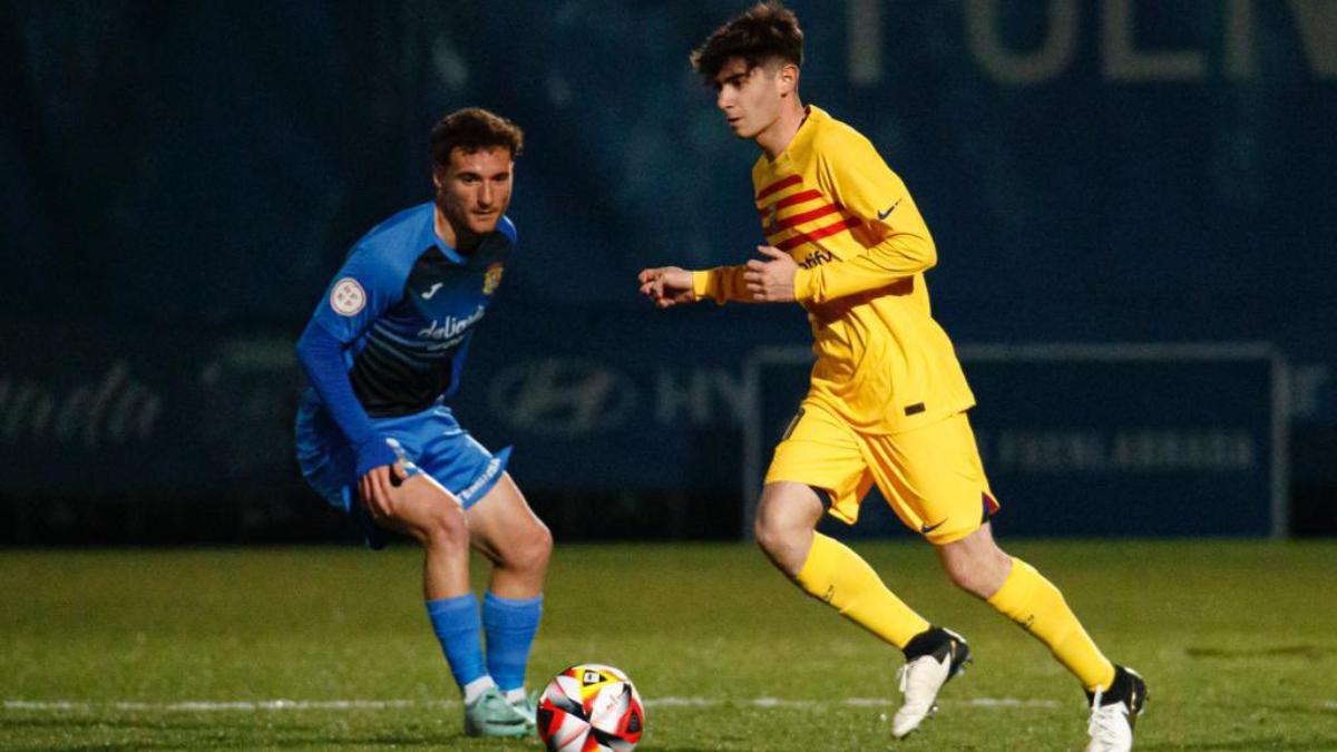 Aleix Garrido en el Barça Atlétic ante el Fuenlabrada