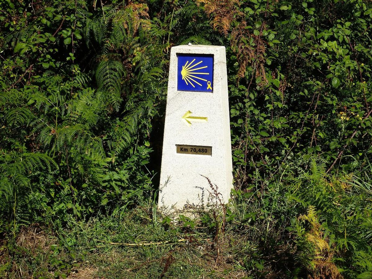 Un hito del Camino de Santiago.