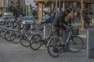 Elche aspira a doblar en 2025 la cifra de estaciones de BiciElx y pasar de las 55 actuales a 112