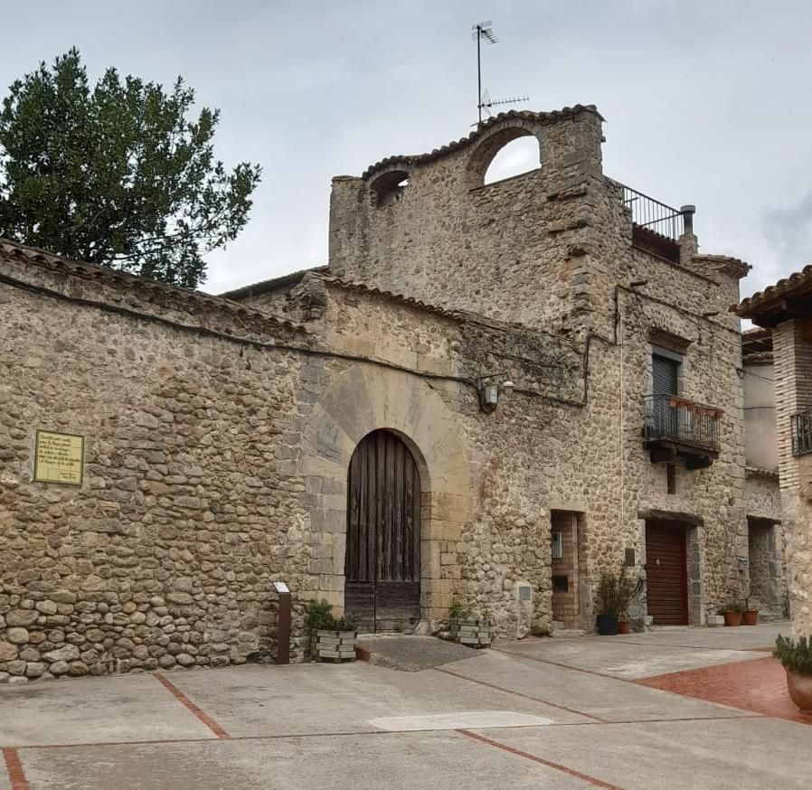 El Castell de Boadella documentat l&#039;any 1123