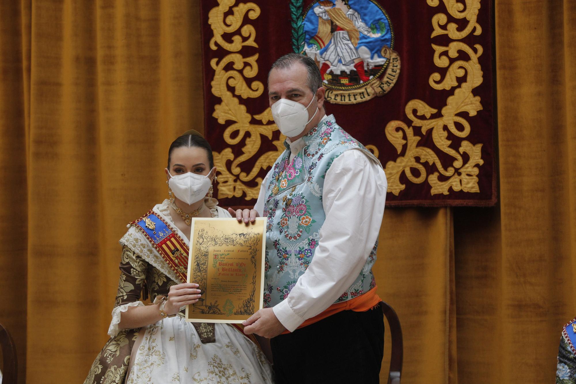 Las dos sesiones de homenaje de "brillants" en las fallas de Jesús