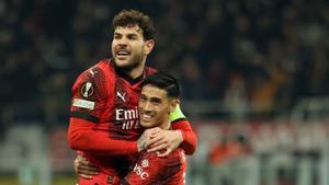 Resumen, goles y highlights del Milan 4 - 2 Slavia Praga de la ida de los octavos de final de la Europa League